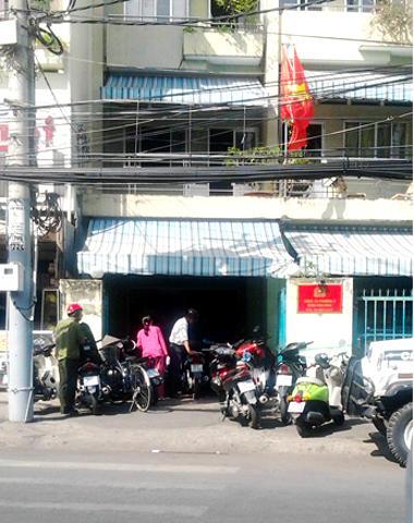 ĐH Hùng Vương bị tố giam lỏng Giám đốc Sở Nội vụ TPHCM