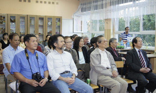 Đêm thơ Lan Hải Thu Quỳnh.