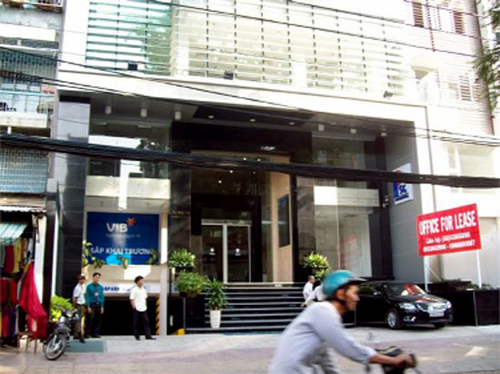 Văn phòng cho thuê: Bám trụ thời khó