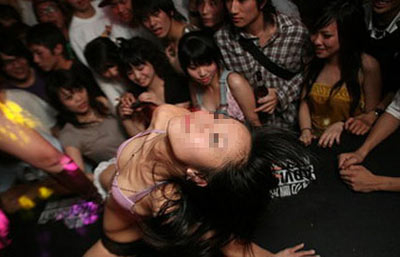 Thiếu gia tỉnh lẻ vung tiền khoe đẳng cấp