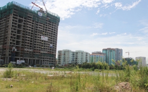 Lương nhân viên địa ốc giảm... 100%