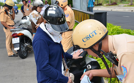 Quyết chặn văn bản hành dân