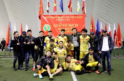 Giải bóng đá Cộng đồng đông 2021.