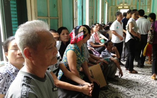 Khám bệnh 2-4 giờ: Xa vời!