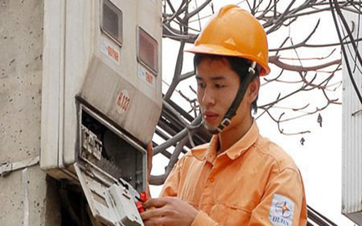 EVN trả nợ được hàng nghìn tỷ nhờ túi tiền dân