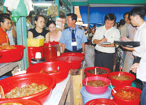 Khẩn trương giám sát nguồn lây E.coli