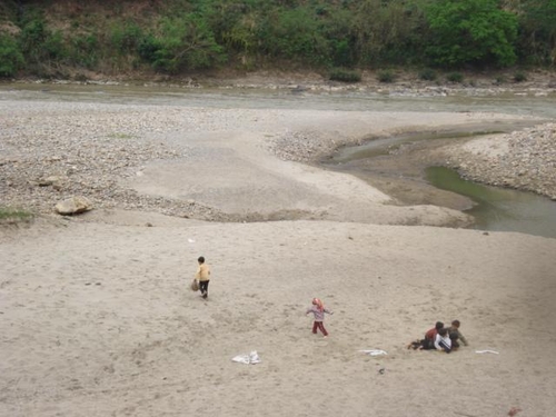 Sông Hồng “kêu cứu” (Kỳ 1)
