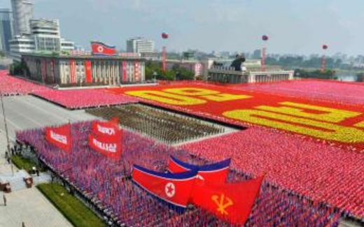 Bình Nhưỡng tổ chức diễn binh trọng thể mừng Quốc khánh
