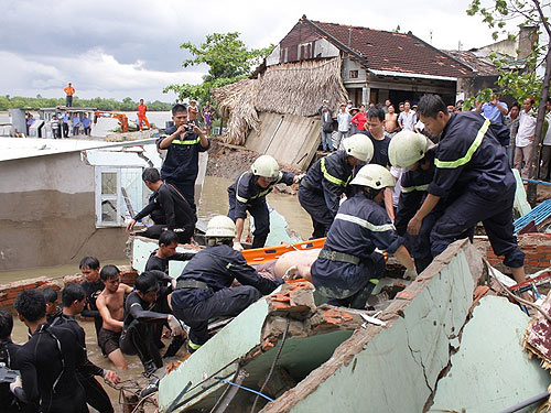 Khinh suất trước “hà bá”