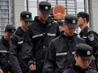 Trước Đại hội đảng, Trung Quốc cảnh giác cả với các đồ chơi điện tử