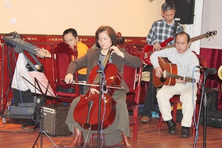 Vui buồn ngày gặp gỡ đầu năm