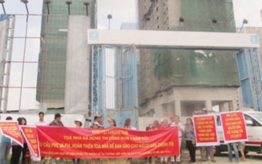 Đầu tư vào đất - “Họ” dầu khí kéo nhau lỗ