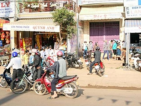 Huy động hàng chục tỉ đồng rồi... “xù”