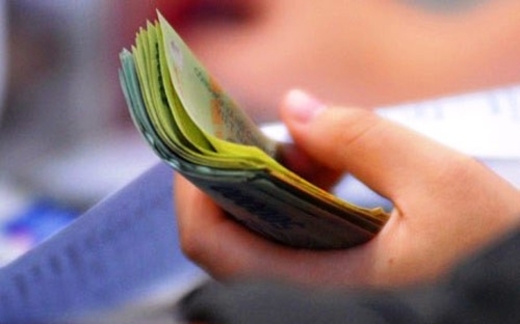 Nỗ lực thoái nợ, đại gia tìm chốn yên thân