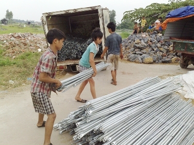 Tuổi thơ bị đánh cắp - Bài 4