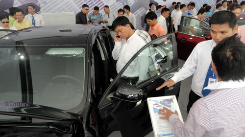 Mua nhà, đất, ôtô: Trả tiền mặt không được sang tên