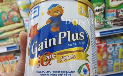 Đổ hết, loại bỏ sạch sữa của những hãng dính độc