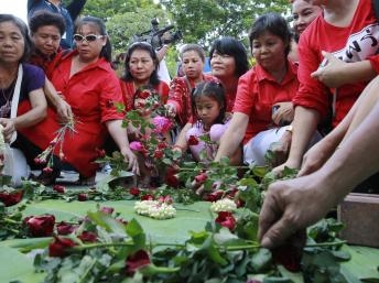 Cam Bốt bắt hai thành viên phe Áo Đỏ bị nghi đặt bom ở Bangkok
