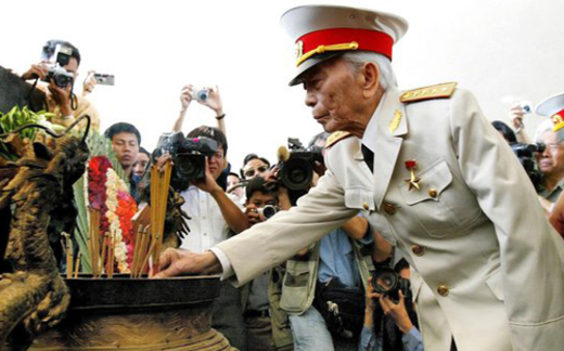 "Kẻ thù danh dự" tiễn biệt đại tướng