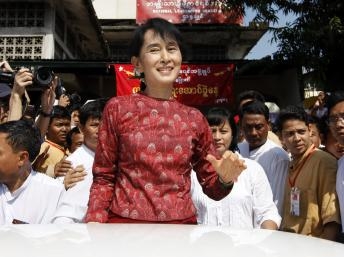 Miến Điện: Chính quyền công nhận Liên đoàn Quốc gia vì Dân chủ