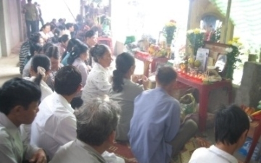 Lật tẩy những chiêu lừa của nhà ngoại cảm