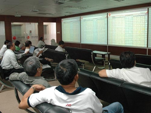 Rúng động nghi án lừa đảo trên TTCK