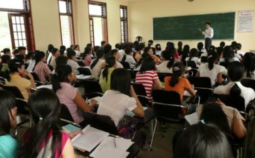 Không sòng phẳng