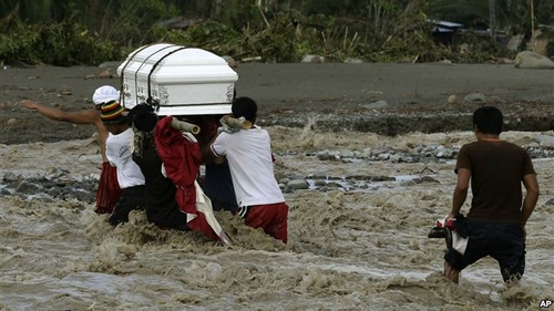 Số tử vong vì bão Bopha ở Philippines vượt quá 300 người