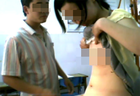Hà Nội: Giật mình với clip nam “bác sỹ” sản khoa khám bệnh