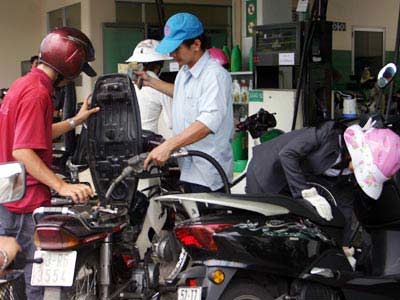 Bộ trưởng Công Thương nhận trách nhiệm về xăng bẩn