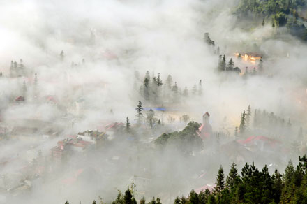 Sa Pa ẩn mình trong mây