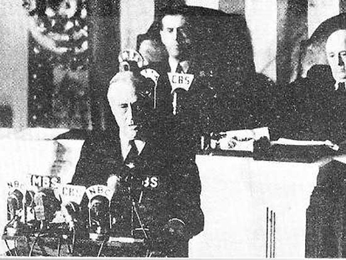 Những bức ảnh lịch sử về trận Trân Châu Cảng