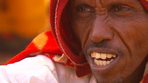 Đưa lương thực cứu trợ tới Somalia