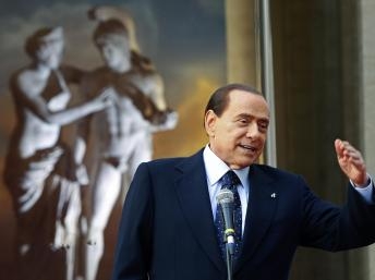 Berlusconi tuyên bố quay lại chính trường, Ý chuẩn bị bầu cử Quốc hội