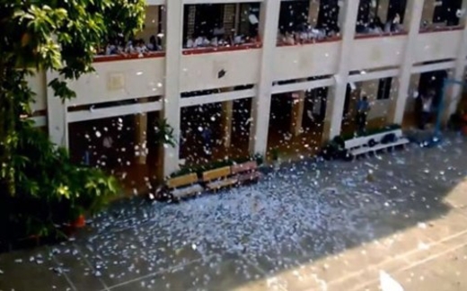 Tại cái nước mình nó thế!