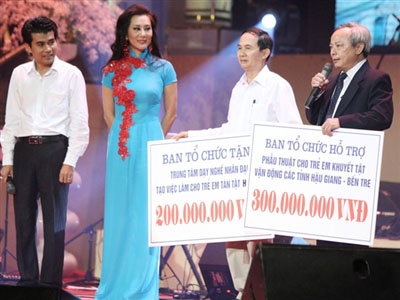 Nhạc sĩ Phó Đức Phương đau lòng, tủi hổ vì bầu Tiến