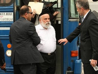 Rửa tiền, buôn lậu thận từ Israel