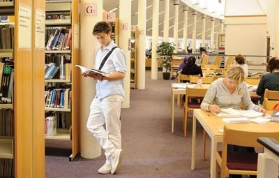 Người Việt Nam có thích học trường Việt Nam?