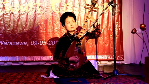 Biểu diễn ca trù tại Warszawa.