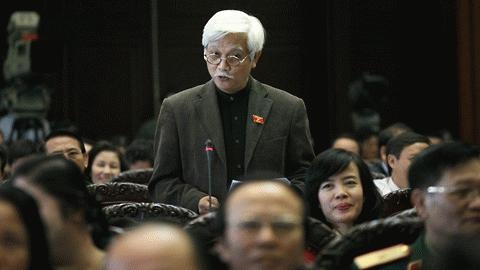 Bôxít: Dừng lại, bàn thêm để không trái lòng dân