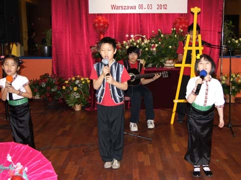 Kỷ niệm ngày Quốc tế phụ nữ 8-3 tại Warszawa