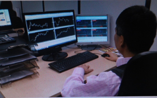 Phỏng vấn Trần Thanh Sơn, chuyên gia trưởng thị trường Forex và thị trường tư bản ở Châu Á.