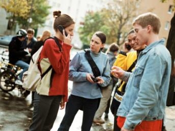 Bộ Nội vụ Pháp hủy bỏ chỉ thị hạn chế sinh viên nước ngoài làm việc