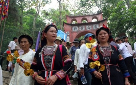 Lễ hội đền Hùng: Sẽ không để xảy ra “chặt chém” du khách