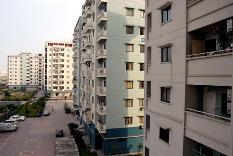 Thị trường địa ốc vào đợt bán tháo mới