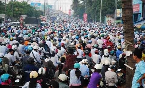 Kẹt xe hay kẹt đường tư duy?