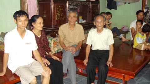 “Cũng tội cho dân, nhưng chúng tôi biết làm sao được”!