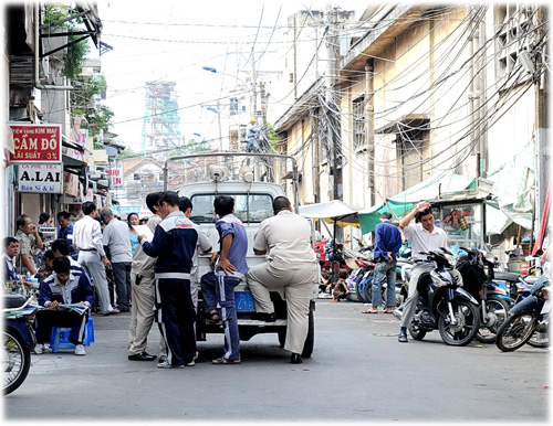 Dấu hiệu lạm quyền của thanh tra xây dựng