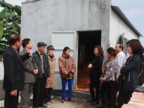 Cho ông Đoàn Văn Vươn được xây nhà, nhưng bắt phá công trình phụ