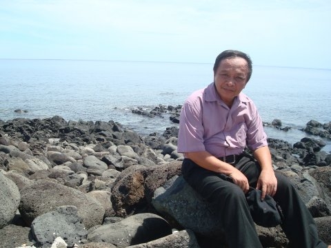 Ngô Minh - Nhà thơ của biển đảo quê hương